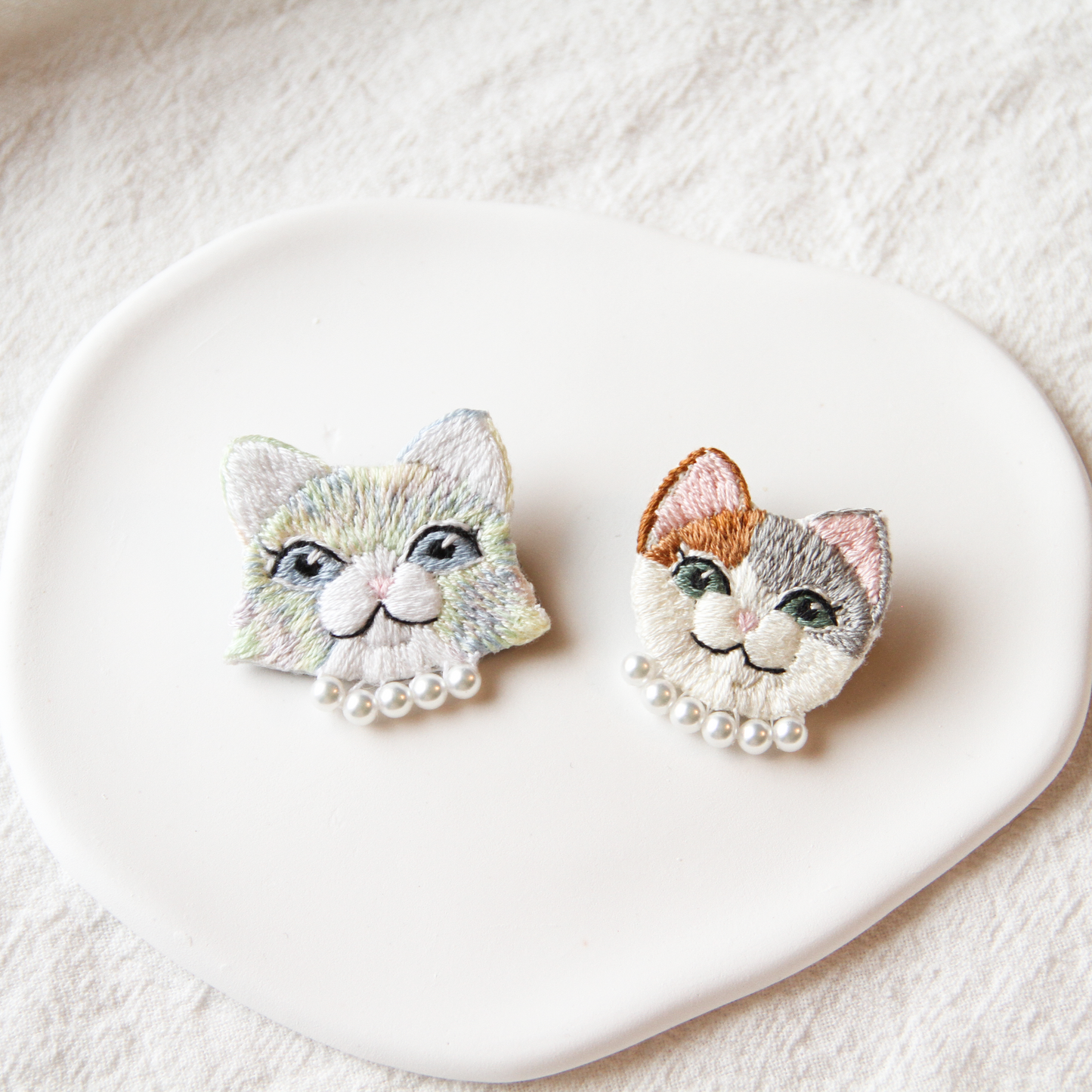 Signature Pearl Cat Hand-Embroidered Brooch
