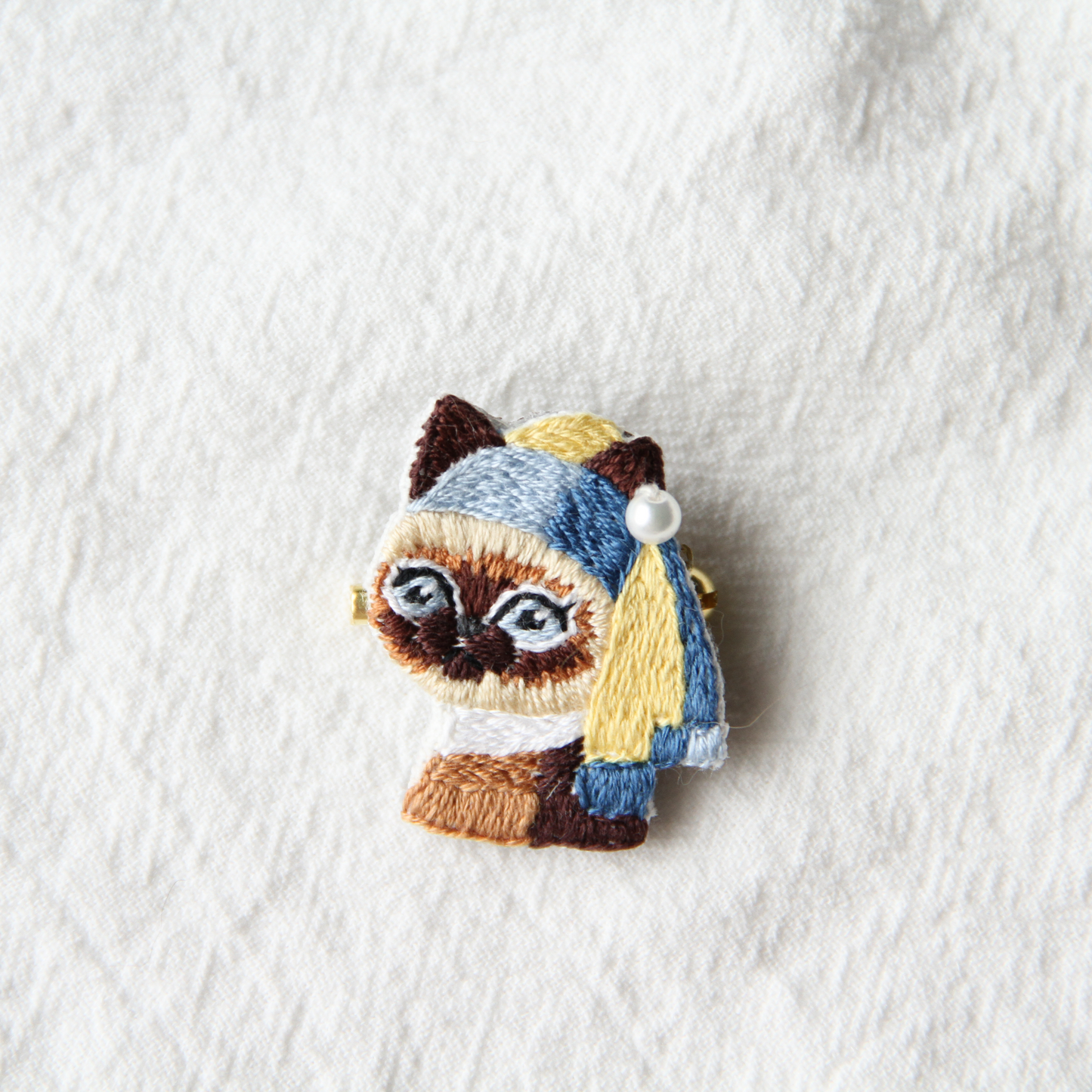 Cat with a Pearl Earring Hand-Embroidered Brooch